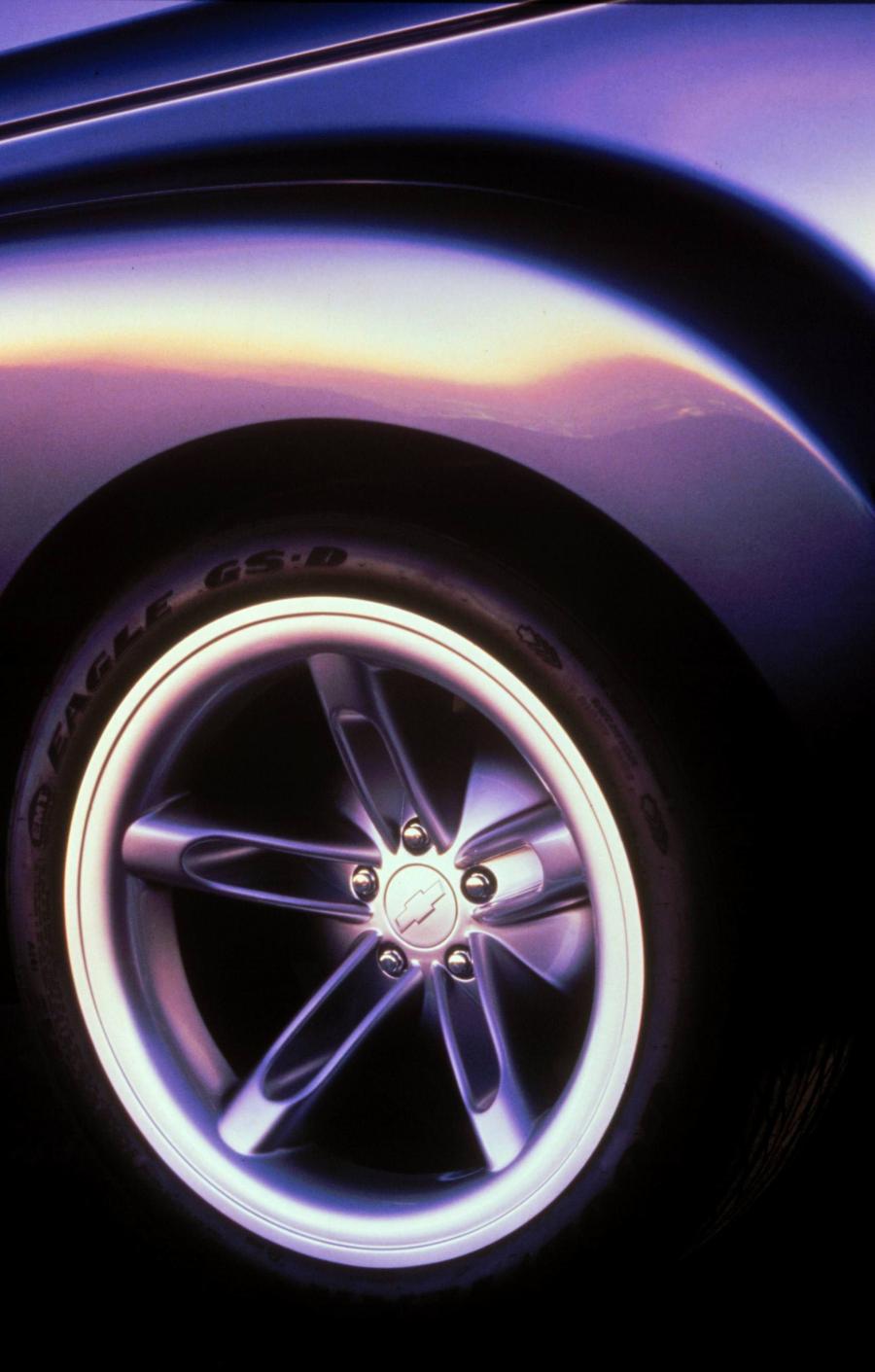  Chevrolet SS R Concept 2000 года  (фото 13 из 15)